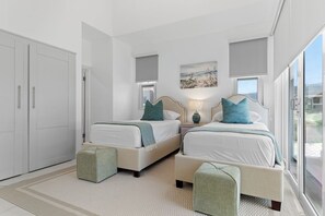 3 bedrooms, iron/ironing board, WiFi, bed sheets - Luxury villa  in the exclusive Whitehouse Beach Club community, Jamaica (New Hope)