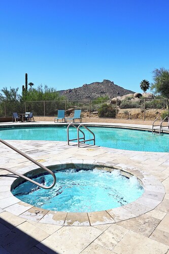 Fairway House at The Boulders – Pool, Spa & Golf Access