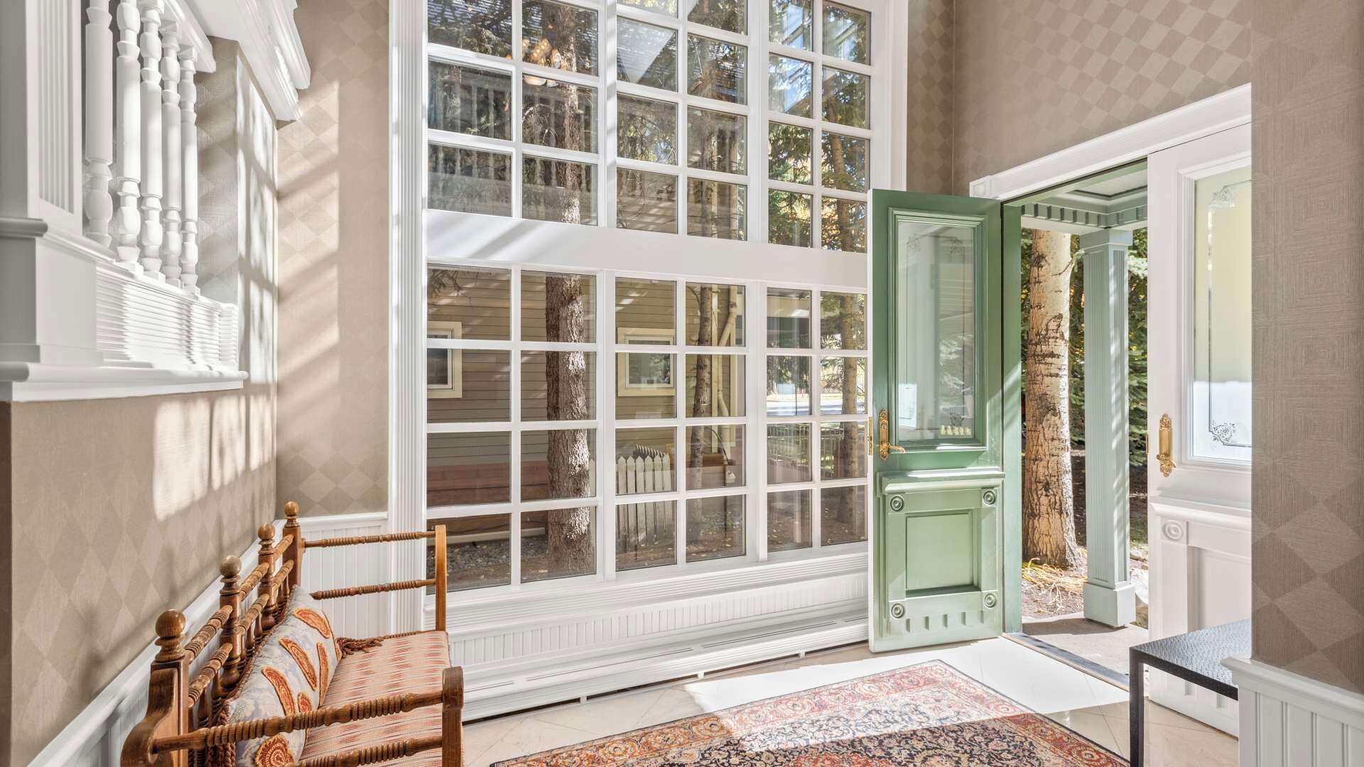 House, Balcony, Mountain View | Living area | Flat-screen TV