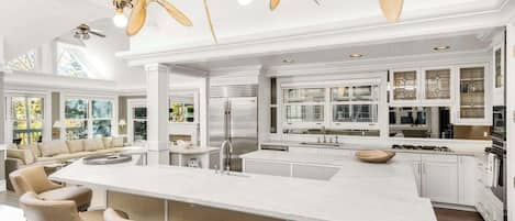 House, Balcony, Mountain View | Private kitchen | Toaster