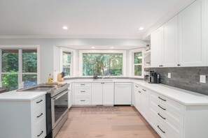 Microwave, oven, stovetop, dishwasher