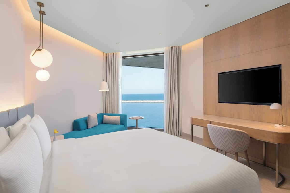 Deluxe szoba, 1 king (extra méretű) franciaágy, kilátással a tengerre | Egyiptomi pamut ágynemű, prémium ágynemű, pehelypaplan és minibár