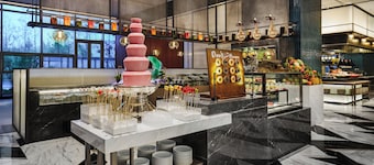 Crowne Plaza Shaoxing Binhai New Area by IHG