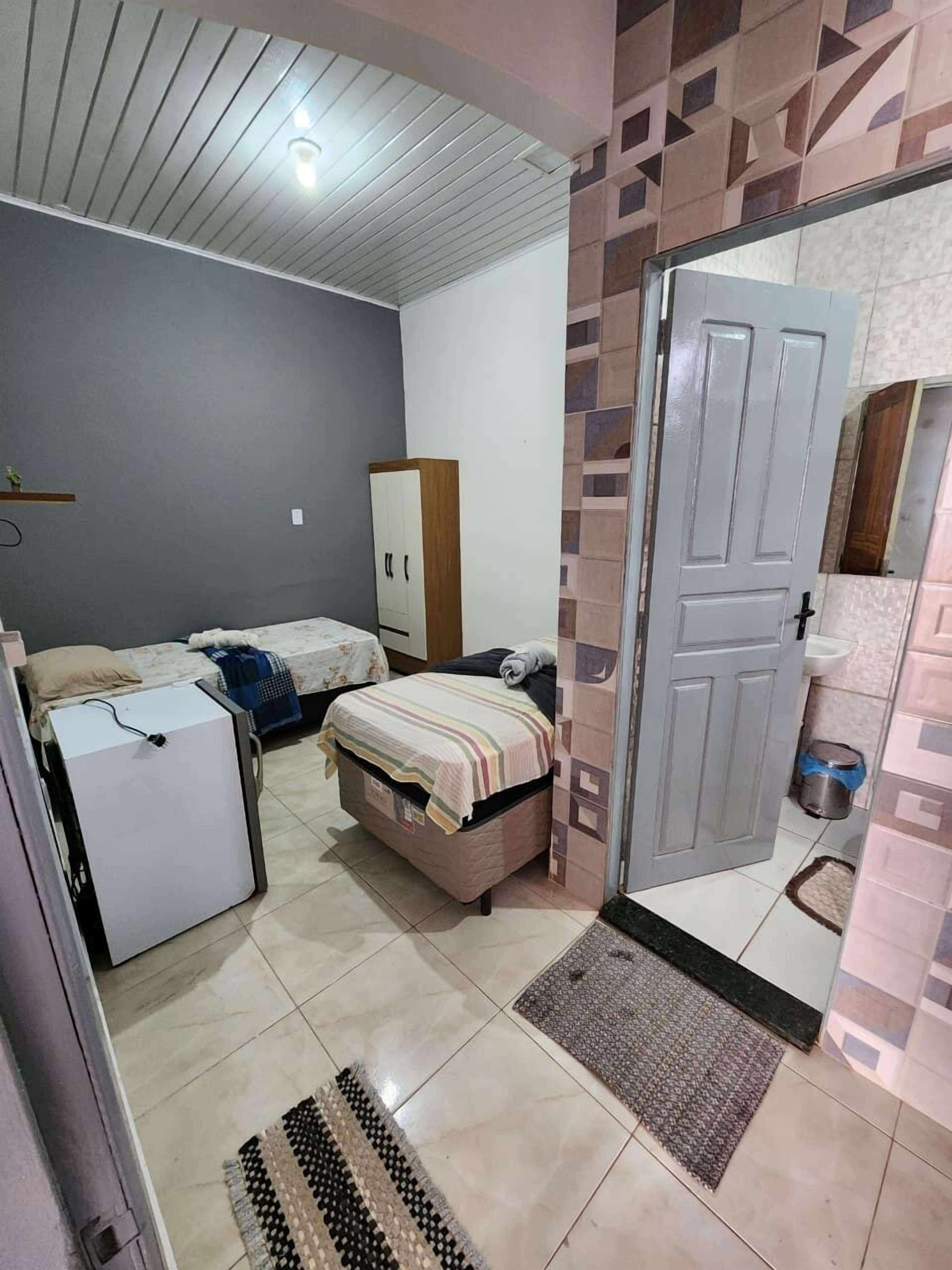 Habitación con 2 camas individuales | Escritorio y wifi gratis 