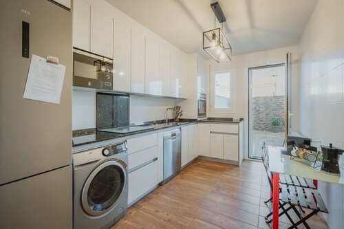 Holiday Home 'Las Natillas Con V' with Mountain Views, Private Terrace and Wi-Fi