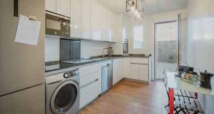 Holiday Home 'Las Natillas Con V' with Mountain Views, Private Terrace and Wi-Fi