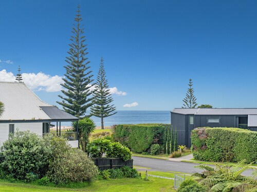 The Tui’s View - Onemana Holiday Home