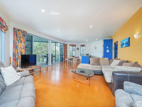 The Tui’s View - Onemana Holiday Home