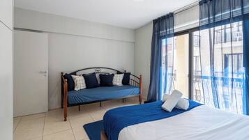 Lejlighed - 1 soveværelse - køkken - byudsigt | Mørklægningsgardiner, strygejern/strygebræt, gratis Wi-Fi