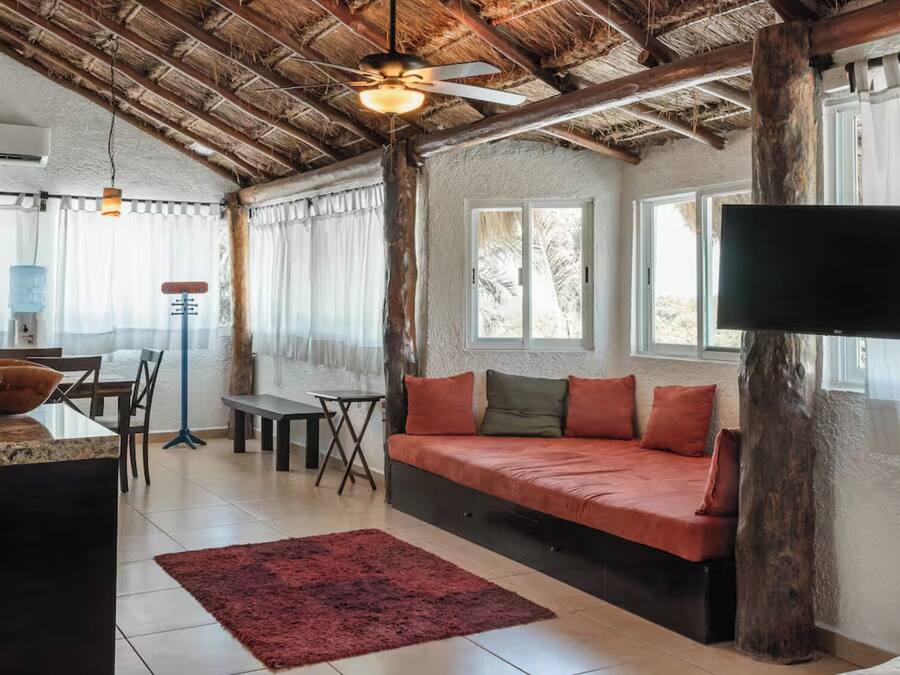 Comfort Studio, Lagoon View, Beachside | Living area