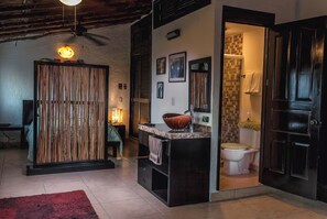 Comfort Studio, Lagoon View, Beachside | In-room safe, blackout drapes, free WiFi