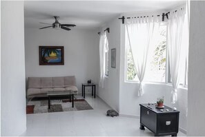 Comfort Loft, Partial Sea View | Living area