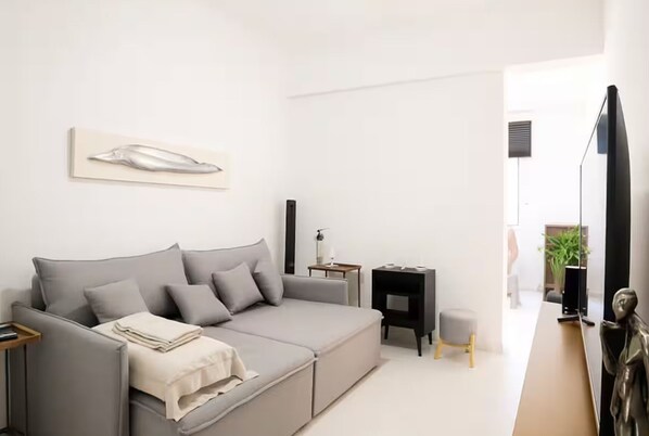 Living room - 9 Andar Com Vaga de Garagem Exclusiva (Rio de Janeiro)