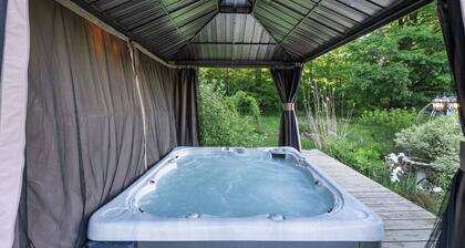 Soothing chalet in picturesque Uxbridge- 20 min from Toronto