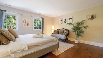 3 bedrooms, WiFi, bed sheets