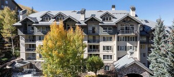 Amazing Beaver Creek Ski-in/out Condo w/Hot Tub & Views!!