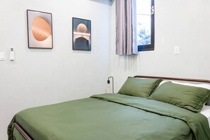 2 chambres, fer et planche à repasser, Wi-Fi, literie fournie
