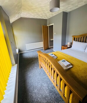 3 bedrooms, WiFi, bed sheets