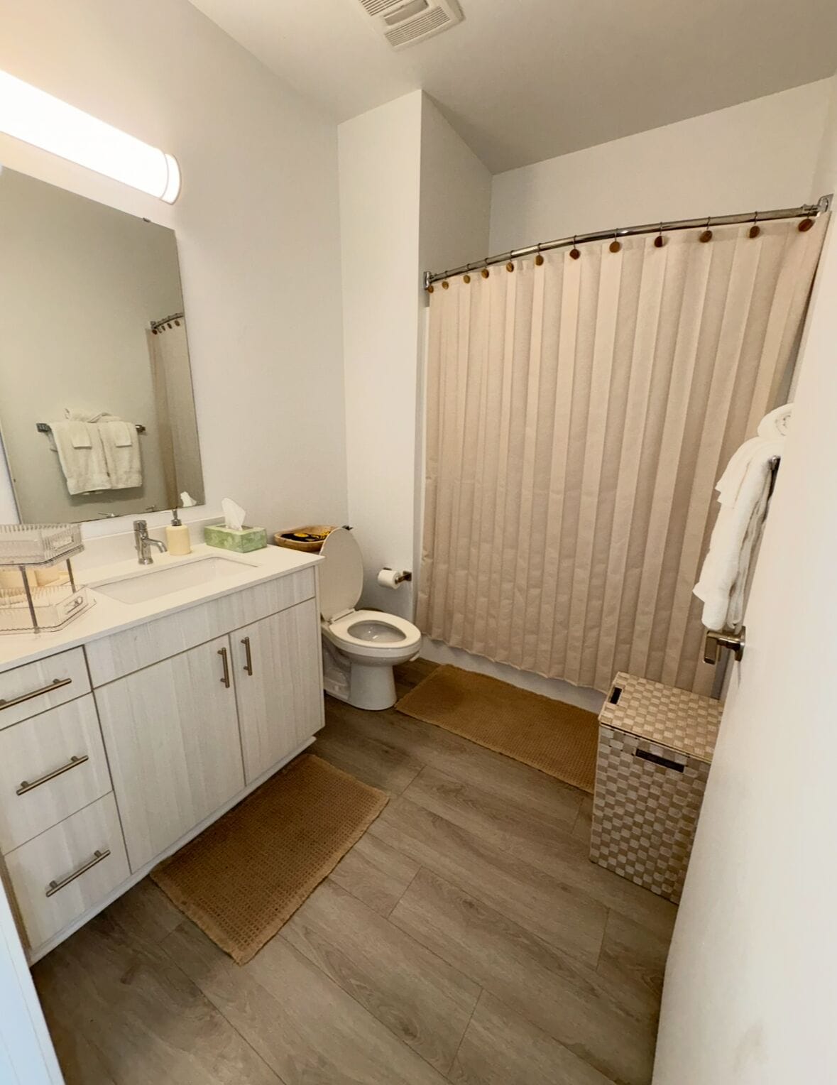 Hair dryer, towels, toilet paper