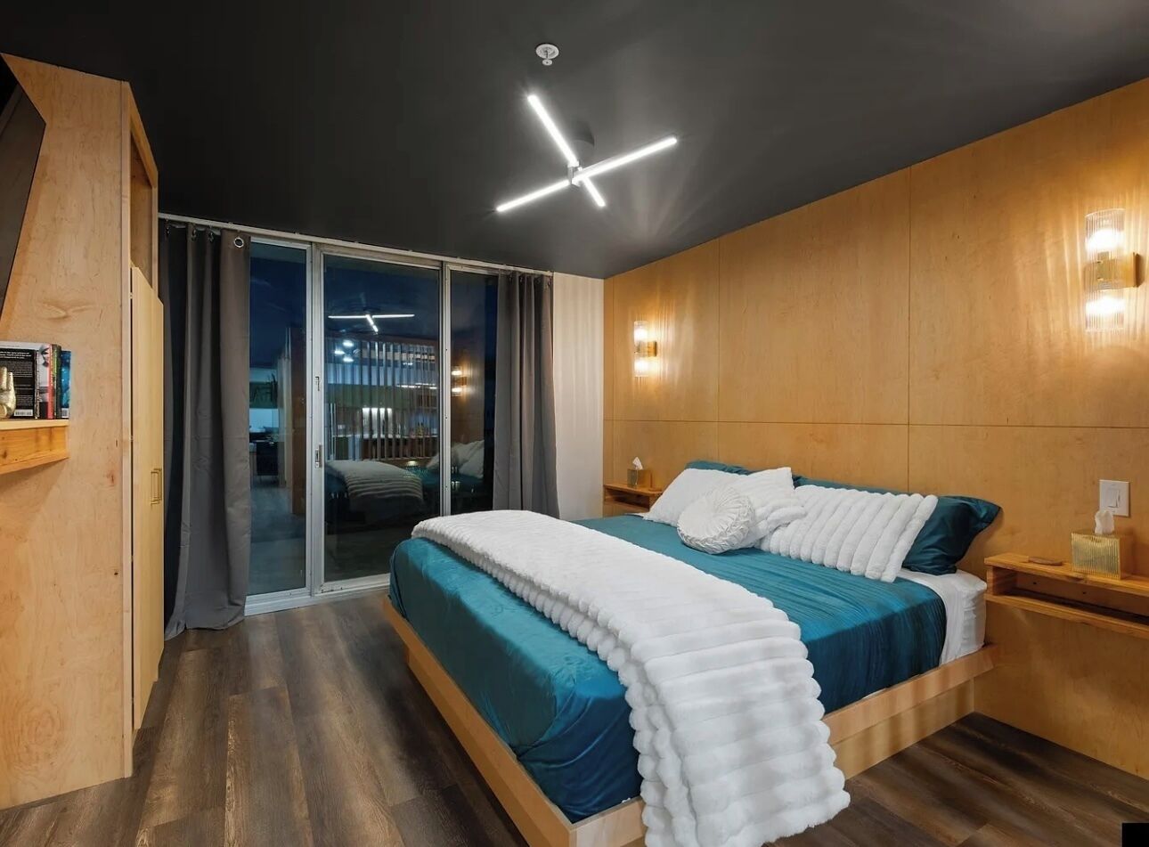 1 chambre, fer et planche à repasser, Wi-Fi gratuit, draps fournis