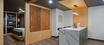Farnam Midtown Condo 5J