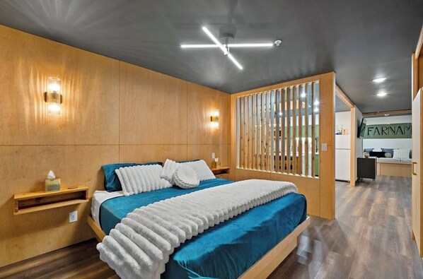 1 chambre, fer et planche à repasser, Wi-Fi gratuit, draps fournis