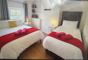 3 Schlafzimmer, Bügeleisen/Bügelbrett, WLAN, Bettwäsche