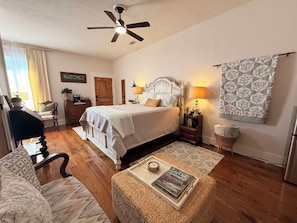 1 bedroom, internet, bed sheets