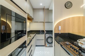 Basic Apartment | Private kitchen