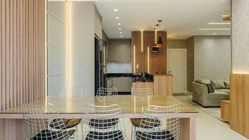 Basic Apartment | Interior