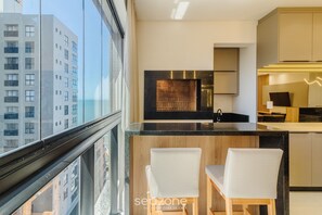 Basic Apartment | Interior -  Aptos em prédio a 90 m da praia de Perequê - RIHs (Porto Belo)