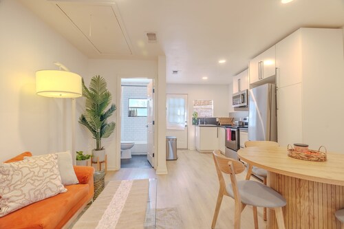 SATX Hideaway|HotTub|Golf |Karaoke|Tower of the Americas|The Alamo|Games |DT 3mi