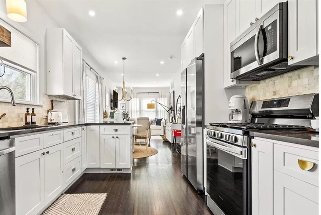 Micro-ondes, four, plaque de cuisson, lave-vaisselle