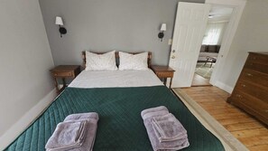 3 bedrooms, WiFi, bed sheets