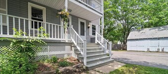 Central Large 2-bedrooms with office in Keene