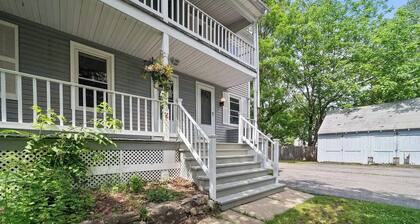 Central Large 2-bedrooms with office in Keene