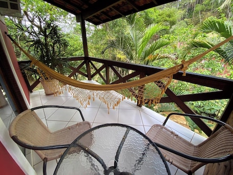 Chalรฉ | ๋ฐ์ฝ๋