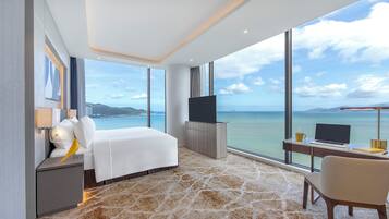 Literie de qualité supérieure, matelas mémoire de forme, minibar