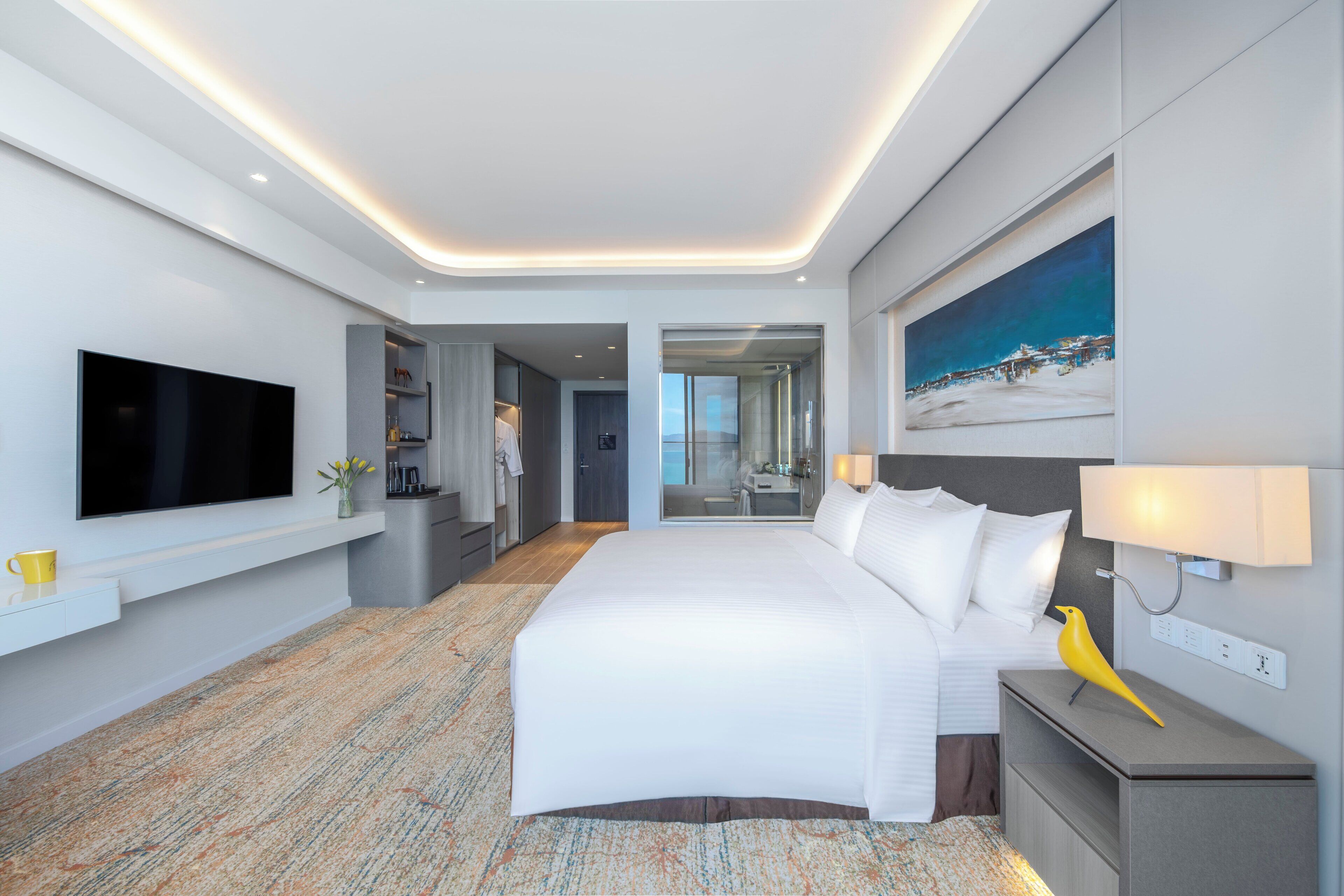 Literie de qualité supérieure, matelas mémoire de forme, minibar