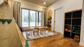 غرفة الألعاب