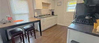 Chic Hideaway in Tipperary Hill