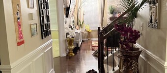 4-bedroom house in lovely High Point with AC, fitness room