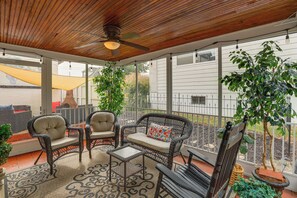 Terrace/patio - Walk Everywhere! Dtwn WashMo Home Near Wineries (Washington)