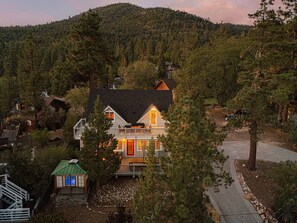 Exterior - Lakeside Lodge - Deck Views, Golf, Basketball, Spa (Fawnskin)