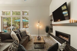 TV, fireplace, foosball, table tennis