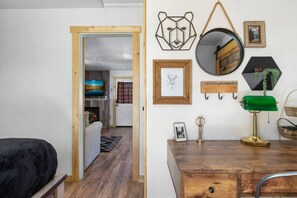 1 chambre, bureau, fer et planche à repasser, Wi-Fi