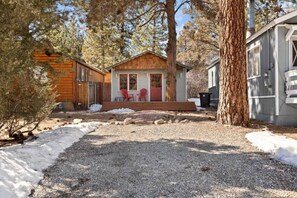 Exterior - Modern Chic Spruce Retreat - Hot Tub + AC + Pets (Big Bear)
