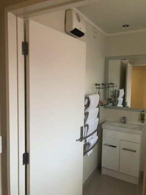 Studio Suite, City View | In-room safe, soundproofing, iron/ironing board, free WiFi