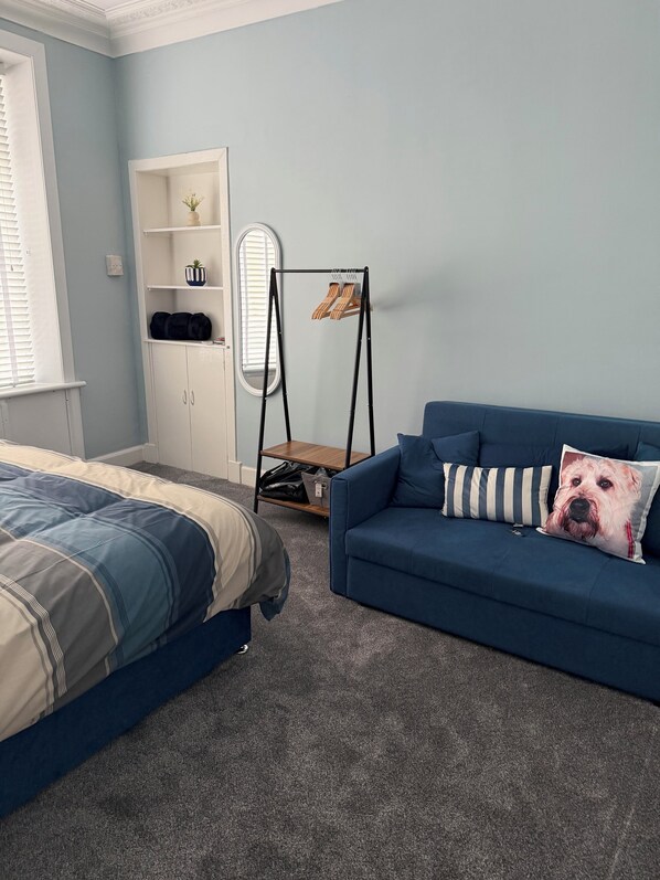 2 bedrooms, iron/ironing board, free WiFi, bed sheets
