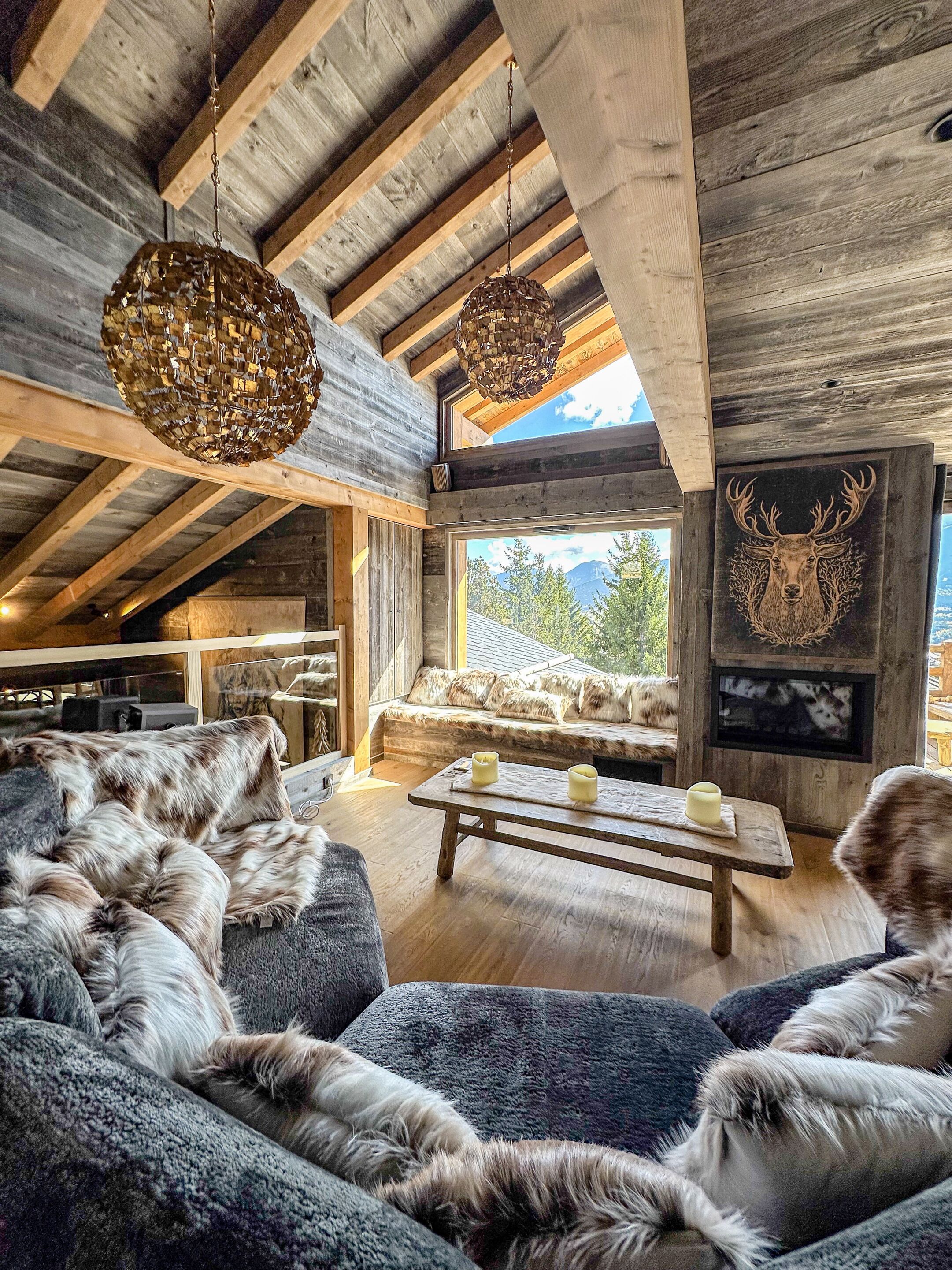 Télévision, cheminée